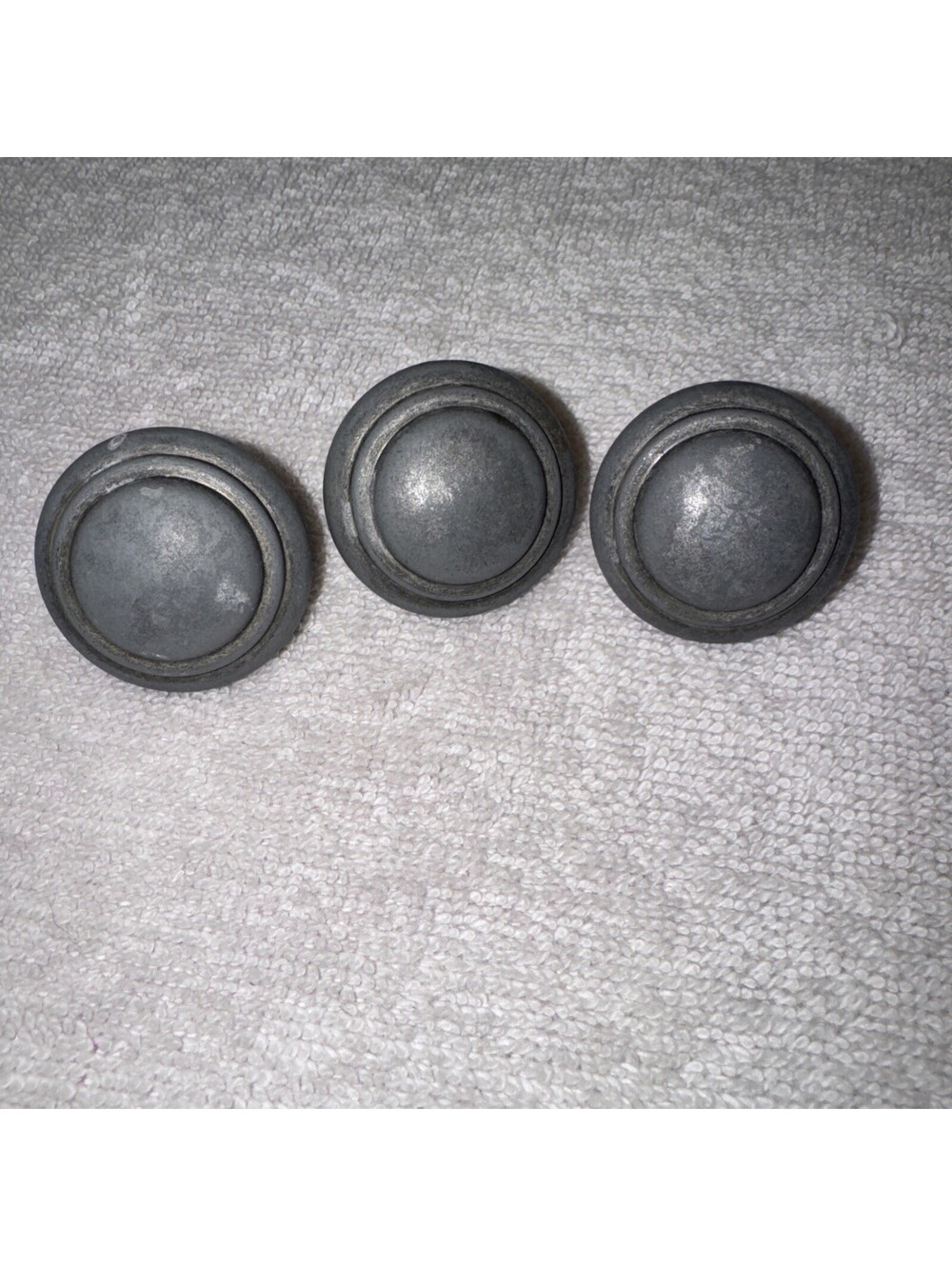 3 VTG Nickel Reclamined Round Silver Color Drawer Pull Knobs